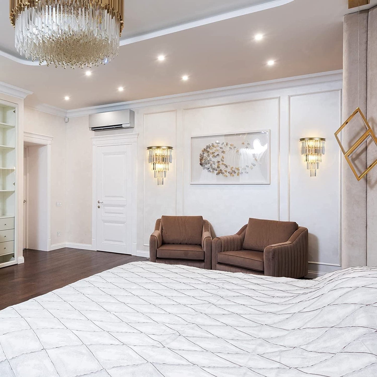 Wall-Mounted Light with Layered Crystals